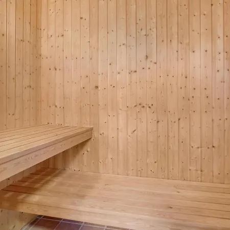 Stunning Home In Aakirkeby With Sauna * Vester Somarken