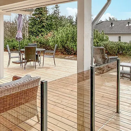 Stunning Home In Aakirkeby With Sauna * Vester Somarken
